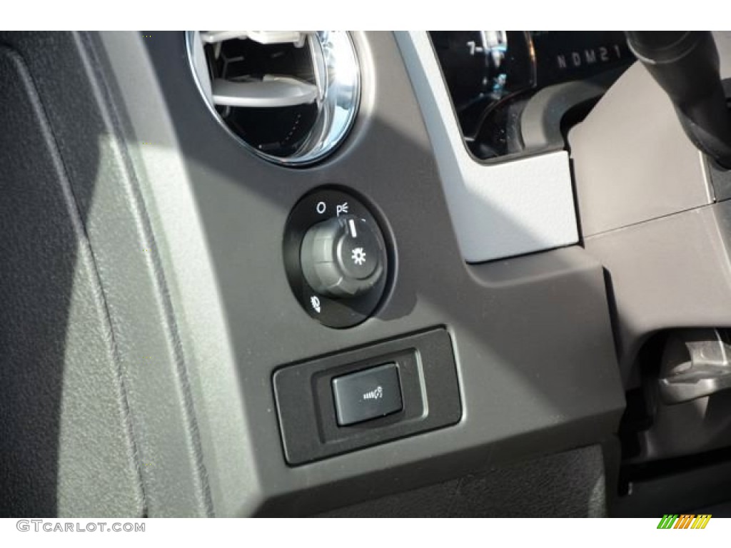 2014 F150 XLT SuperCab - Oxford White / Steel Grey photo #18