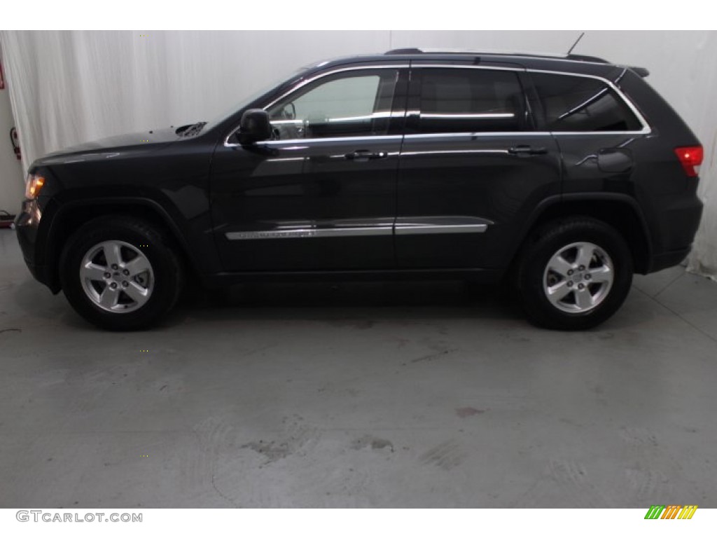 2011 Grand Cherokee Laredo X Package - Dark Charcoal Pearl / Dark Graystone/Medium Graystone photo #4