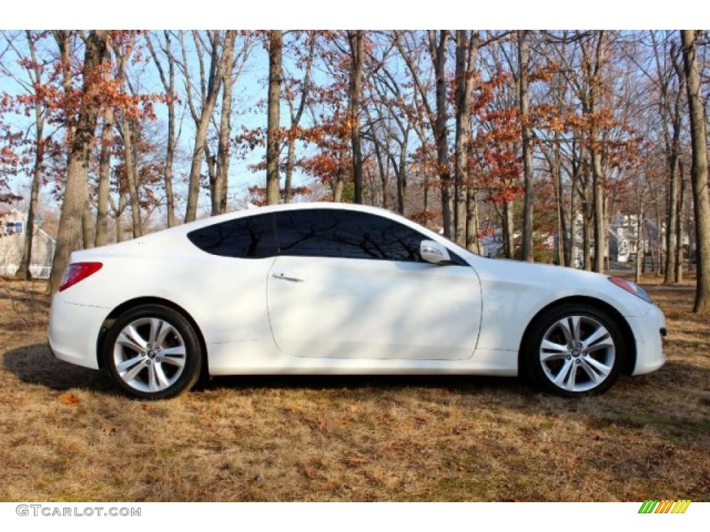 2010 Genesis Coupe 3.8 Track - Karussell White / Brown photo #9