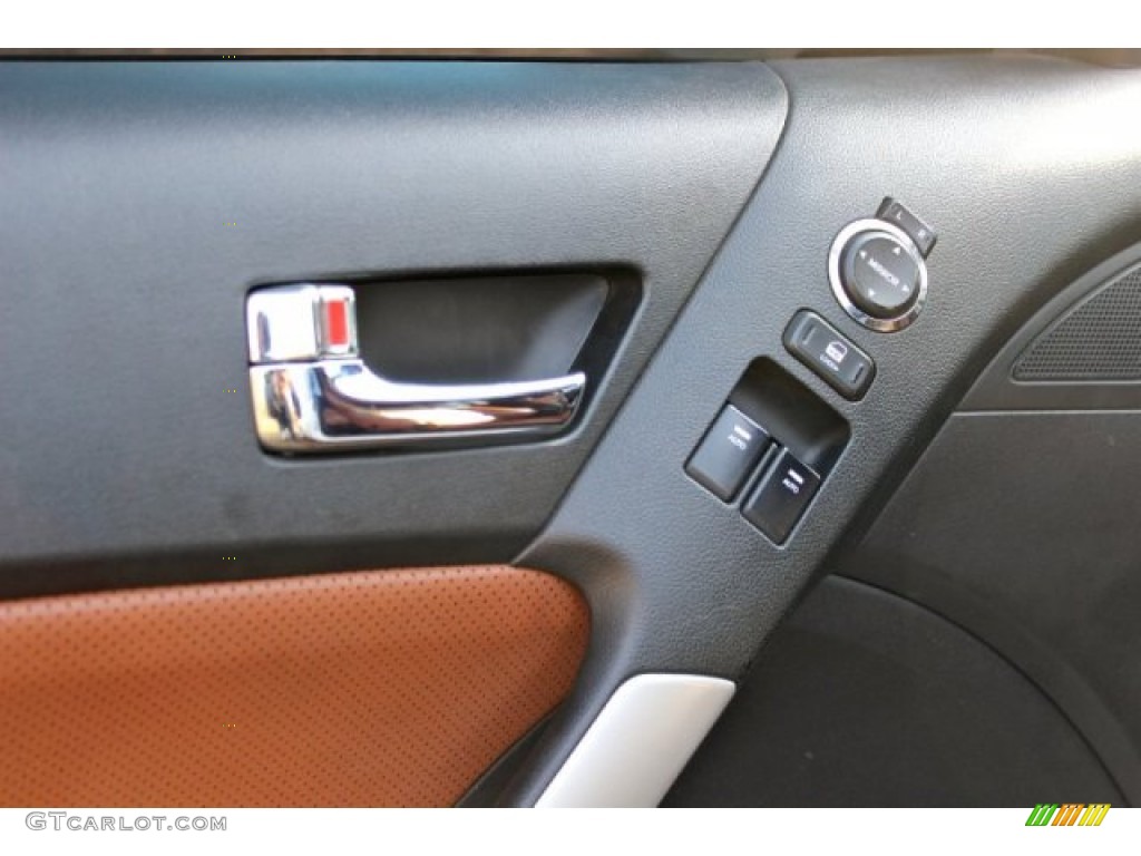 2010 Genesis Coupe 3.8 Track - Karussell White / Brown photo #11