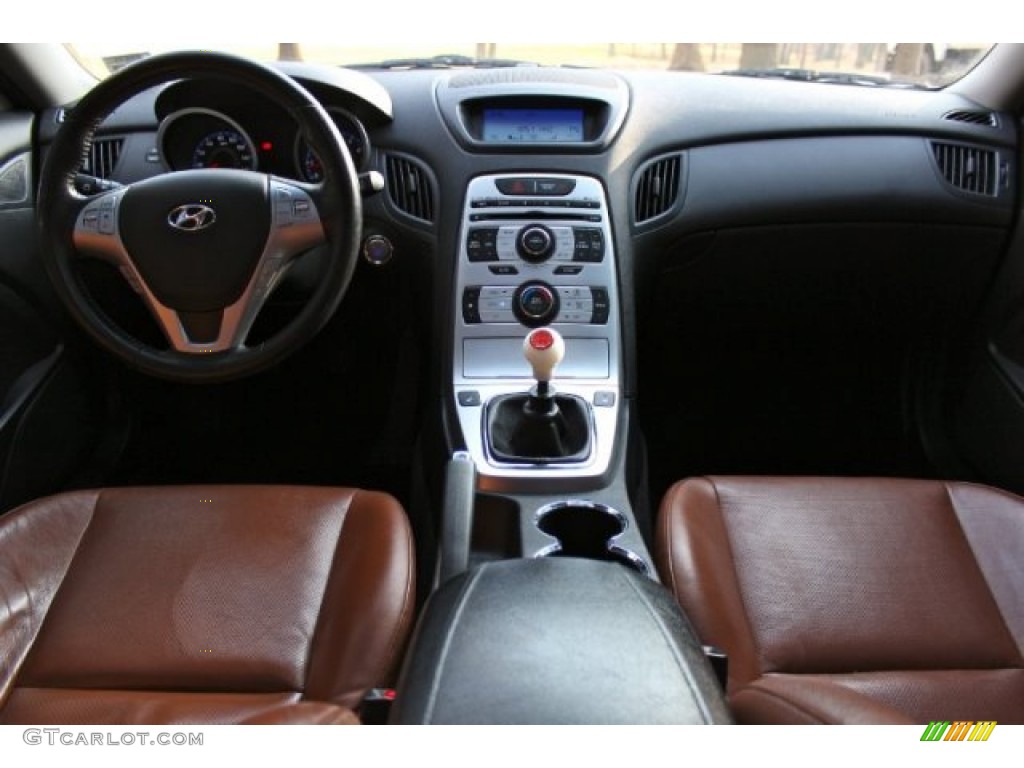 2010 Genesis Coupe 3.8 Track - Karussell White / Brown photo #27