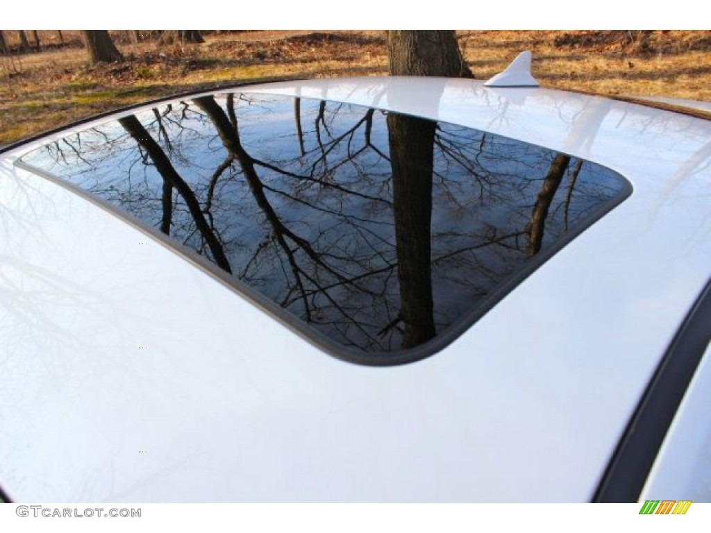2010 Genesis Coupe 3.8 Track - Karussell White / Brown photo #34