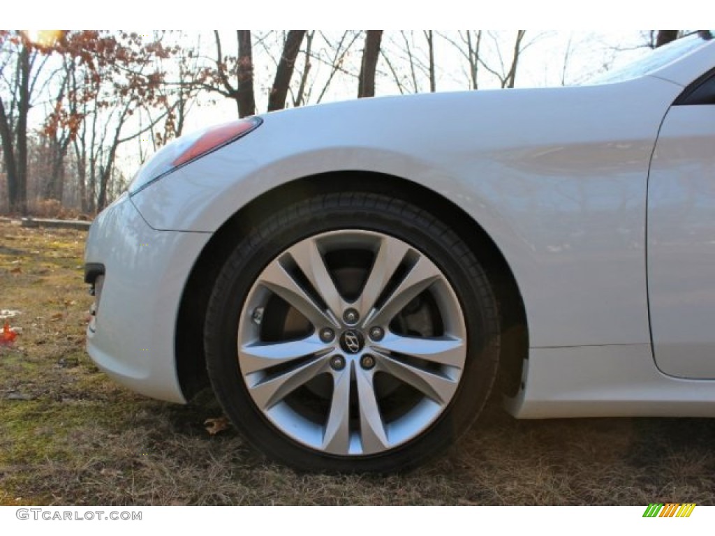 2010 Hyundai Genesis Coupe 3.8 Track Wheel Photos