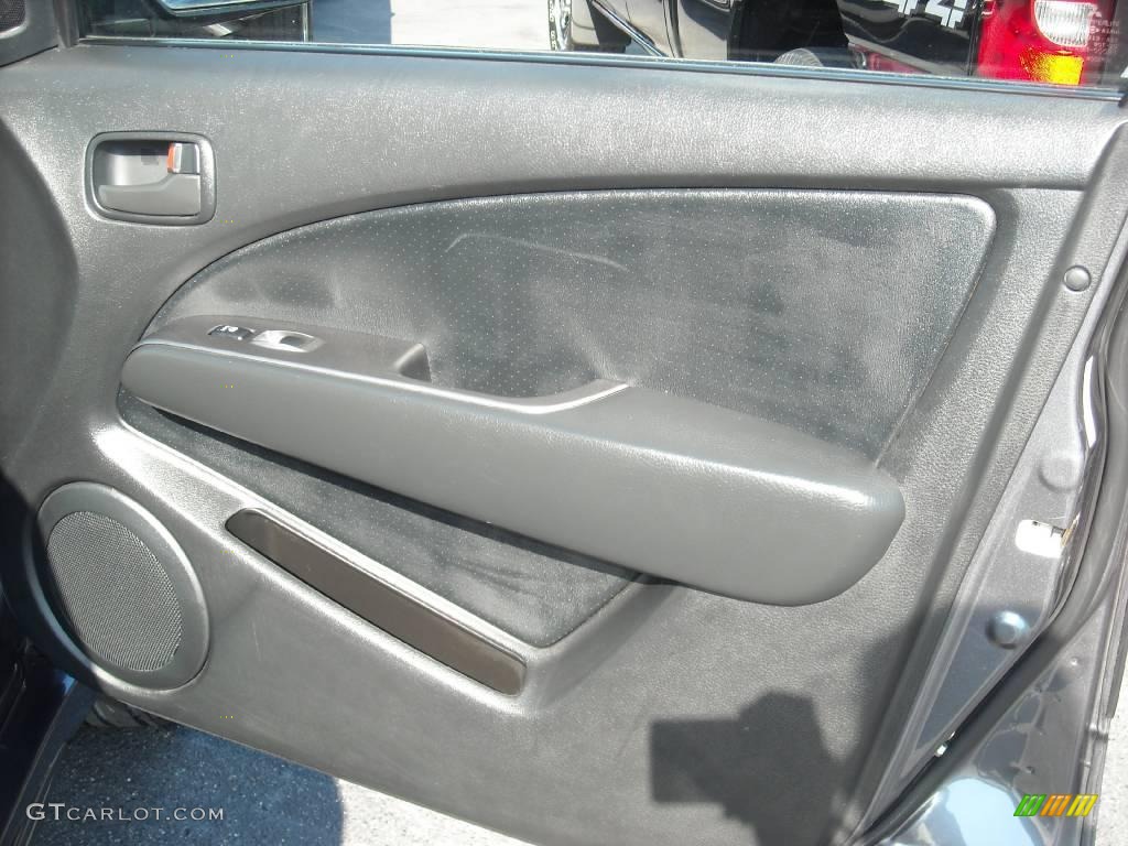 2005 Outlander Limited - Graphite Gray / Charcoal photo #12