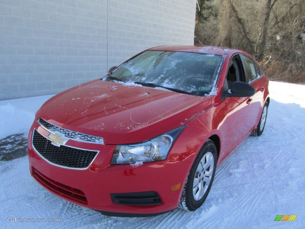 2014 Cruze LS - Red Hot / Jet Black/Medium Titanium photo #9