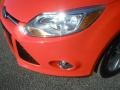 Race Red - Focus SEL Sedan Photo No. 10