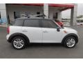 Light White - Cooper Countryman Photo No. 8