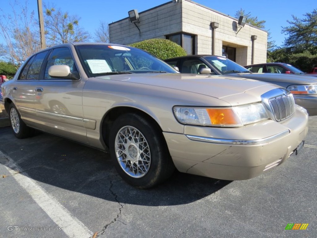 1998 Grand Marquis GS - Harvest Gold Metallic / Light Parchment photo #4