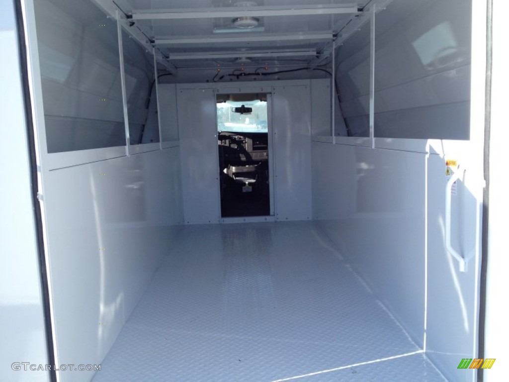 2014 Savana Cutaway 3500 Commercial Utility Truck - Summit White / Medium Pewter photo #6