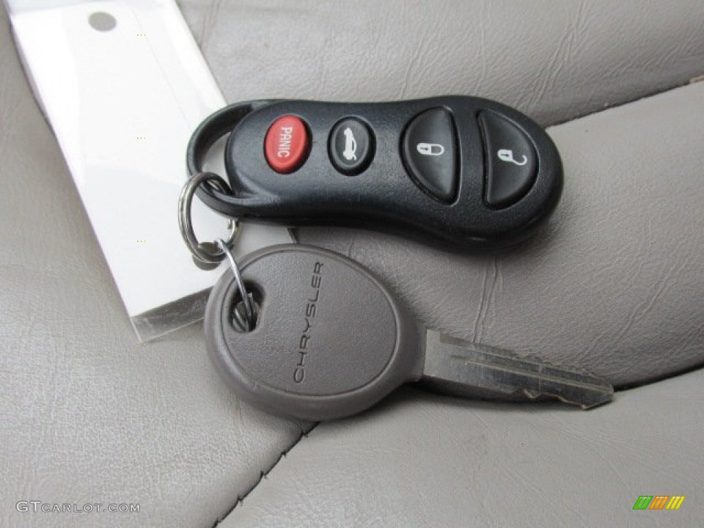 2002 Chrysler 300 M Sedan Keys Photos