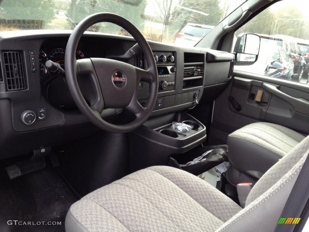 Medium Pewter Interior 2014 GMC Savana Cutaway 3500 Commercial Moving Truck Photo #90033259
