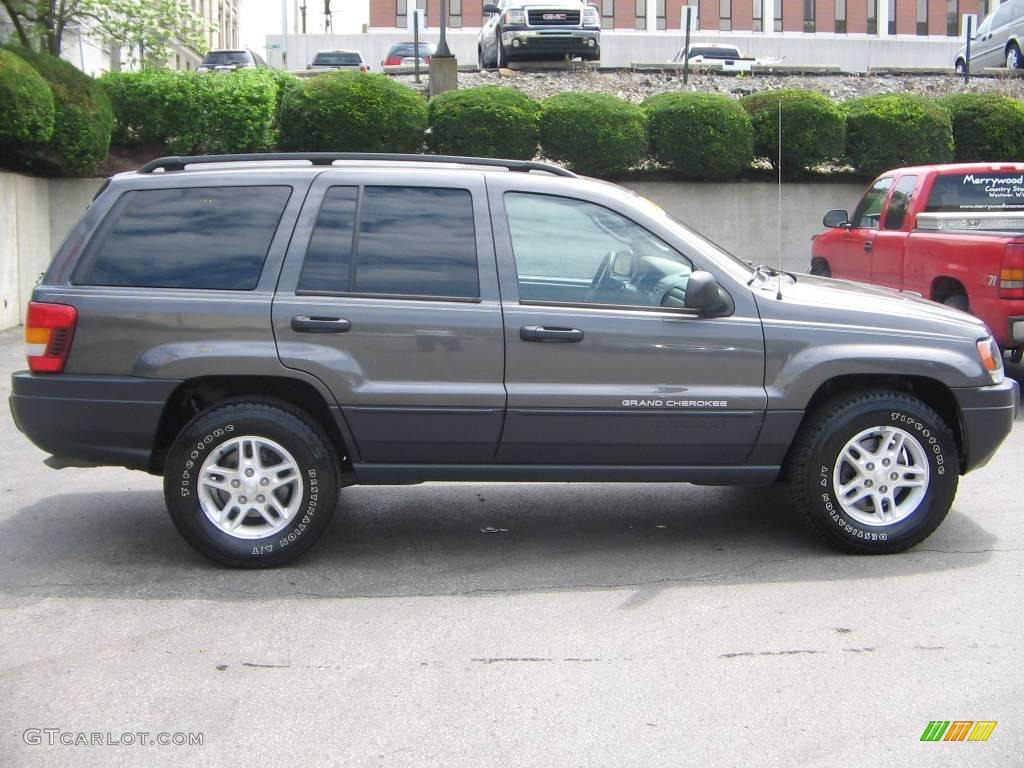 2004 Grand Cherokee Laredo 4x4 - Graphite Metallic / Dark Slate Gray photo #7