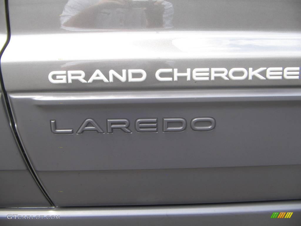 2004 Grand Cherokee Laredo 4x4 - Graphite Metallic / Dark Slate Gray photo #10