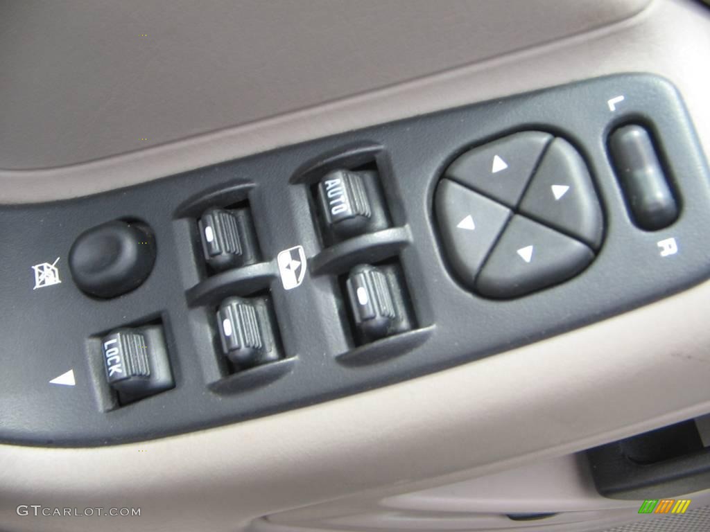 2004 Grand Cherokee Laredo 4x4 - Graphite Metallic / Dark Slate Gray photo #18