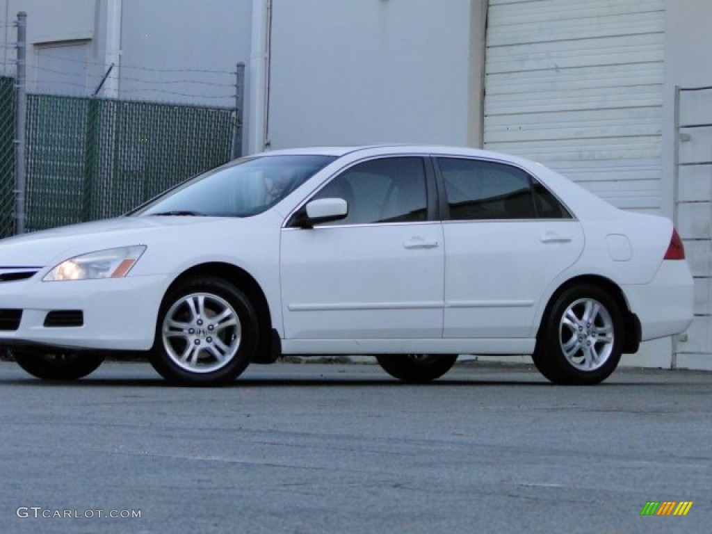 2006 Accord EX-L Sedan - Taffeta White / Ivory photo #30