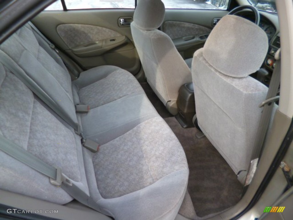 2001 Sentra GXE - Radium Silver / Stone photo #12