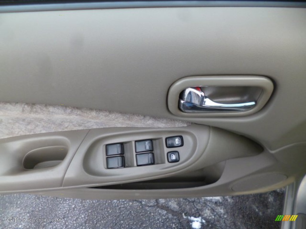 2001 Sentra GXE - Radium Silver / Stone photo #17