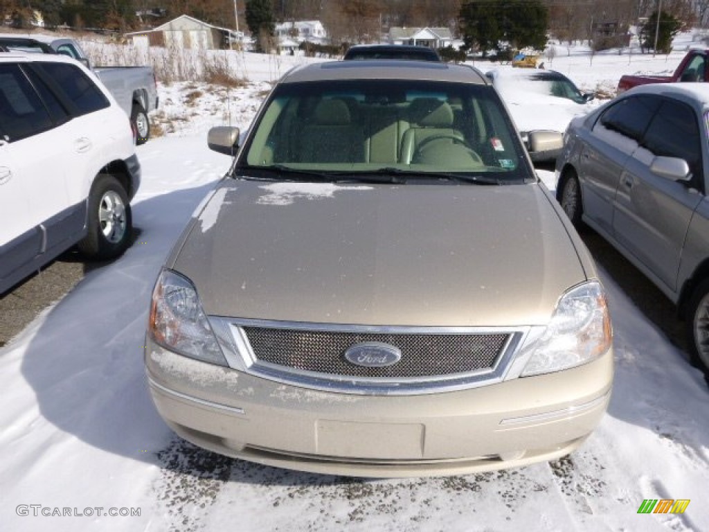 2007 Five Hundred SEL - Dune Pearl Metallic / Pebble photo #2