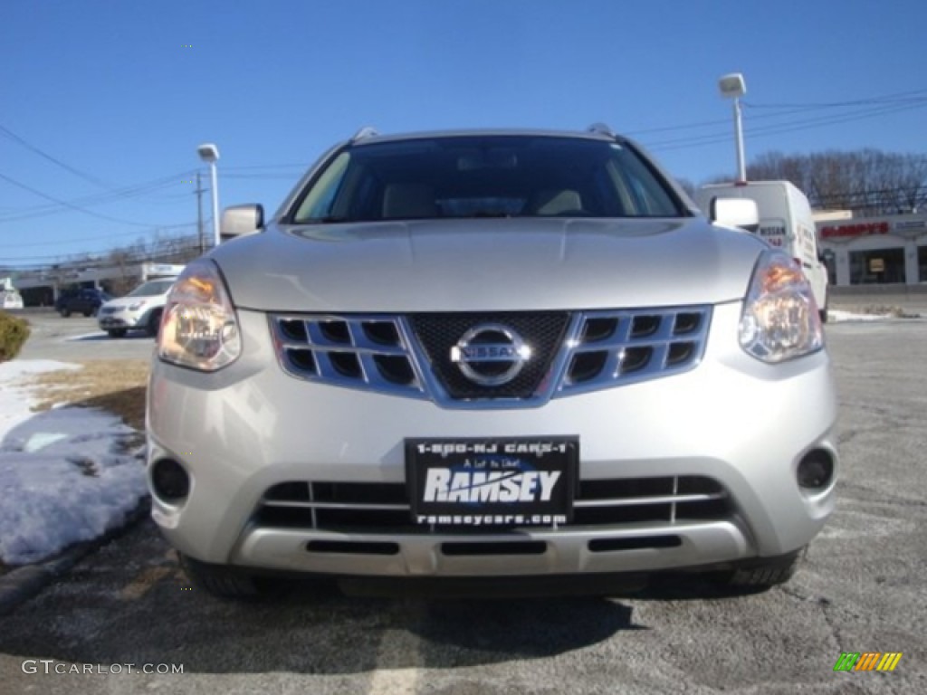 2011 Rogue SV AWD - Silver Ice Metallic / Gray photo #2