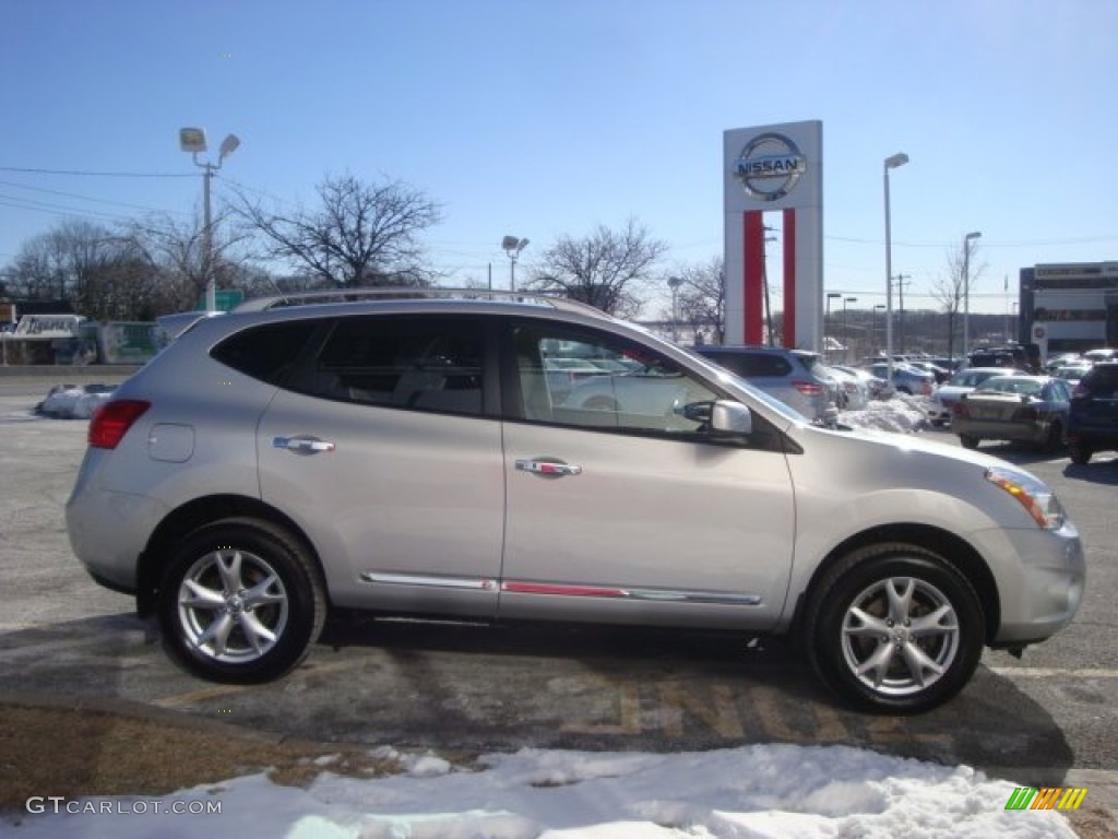 2011 Rogue SV AWD - Silver Ice Metallic / Gray photo #4