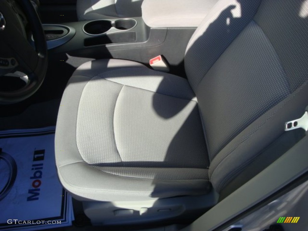 2011 Rogue SV AWD - Silver Ice Metallic / Gray photo #15