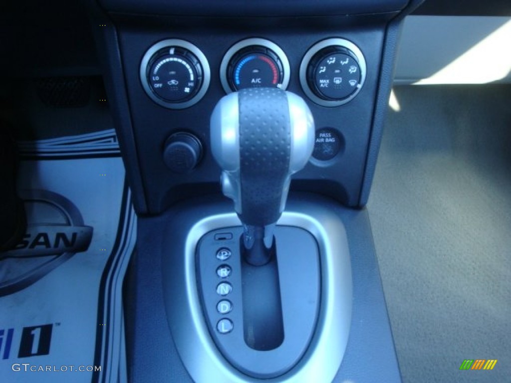 2011 Rogue SV AWD - Silver Ice Metallic / Gray photo #22