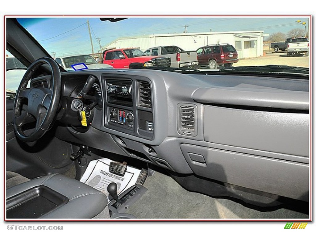 2004 Silverado 1500 LS Extended Cab 4x4 - Dark Gray Metallic / Medium Gray photo #28