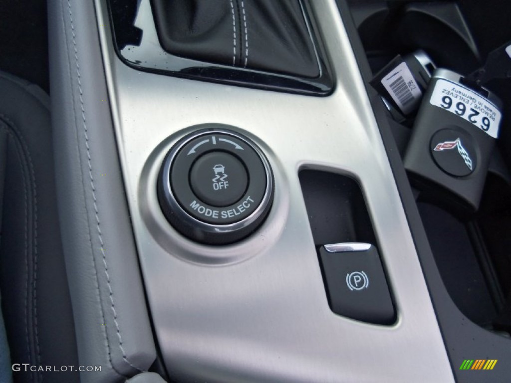 2014 Chevrolet Corvette Stingray Convertible Controls Photo #90052033