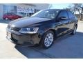 Black - Jetta SE Sedan Photo No. 1