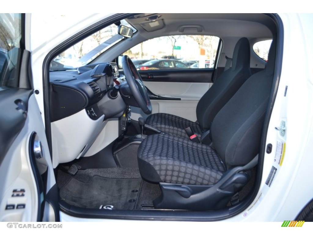 2013 Scion iQ Standard iQ Model Front Seat Photos