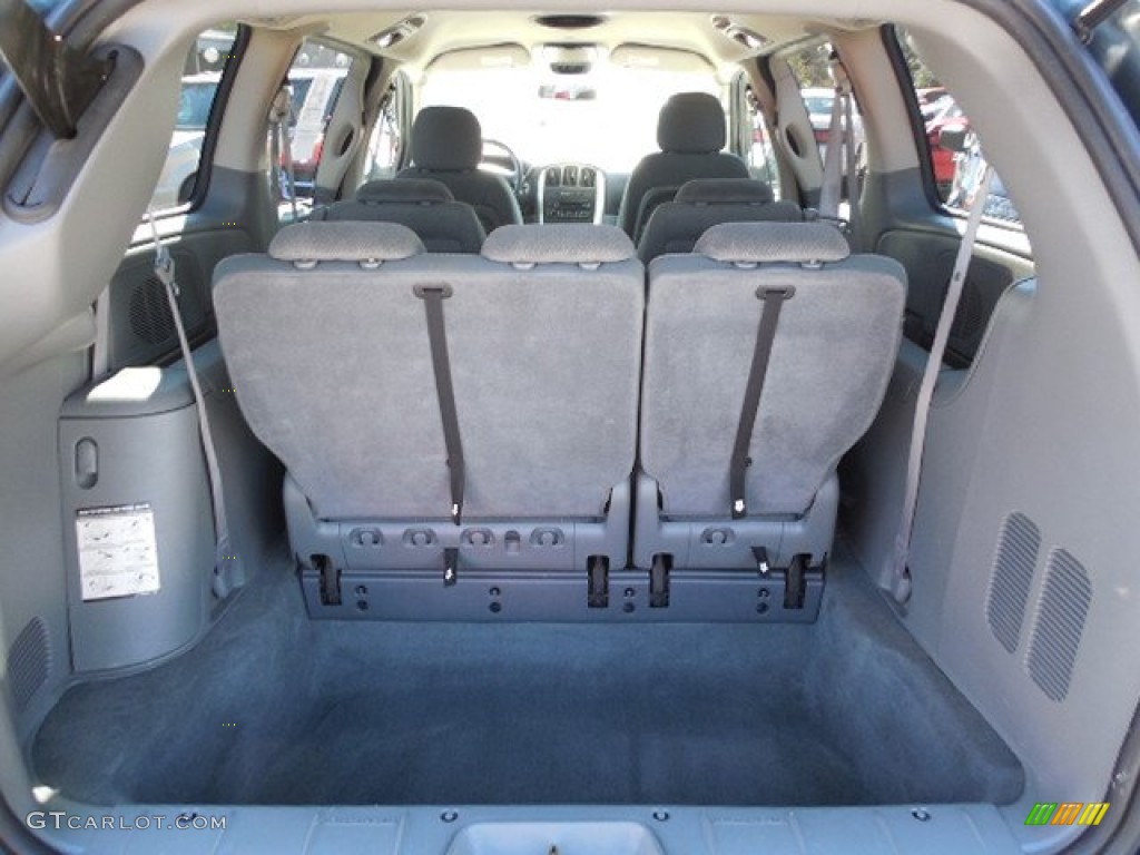 2006 Chrysler Town & Country Touring Trunk Photos