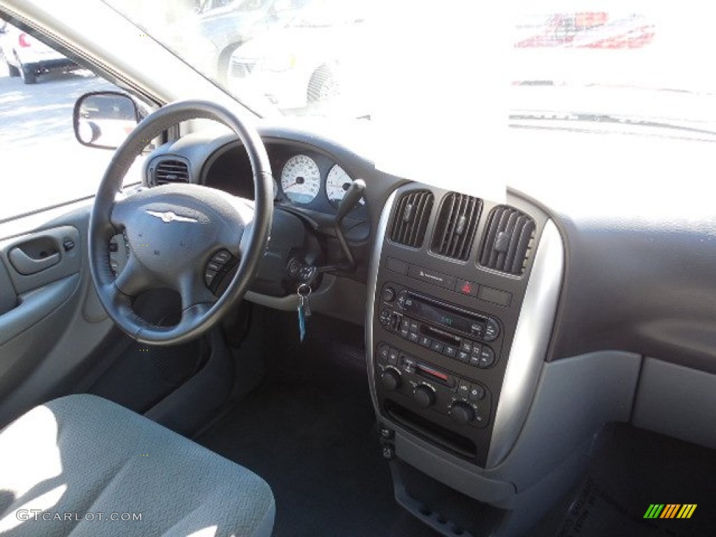 2006 Town & Country Touring - Magnesium Pearl / Medium Slate Gray photo #13