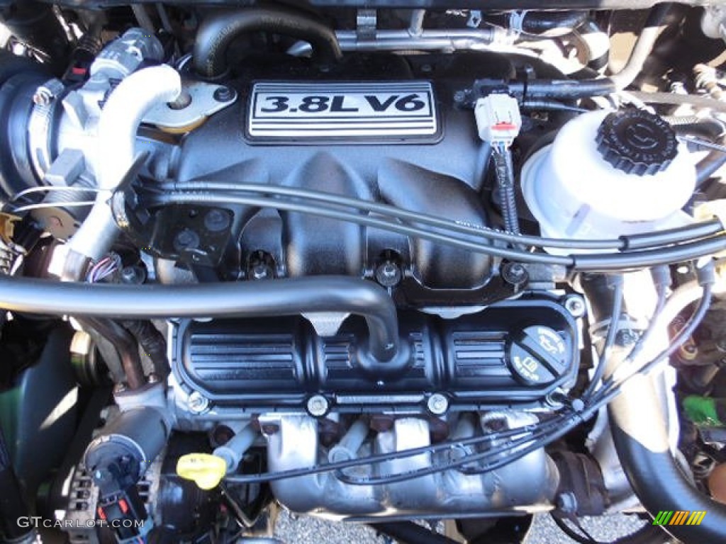 2006 Chrysler Town & Country Touring Engine Photos