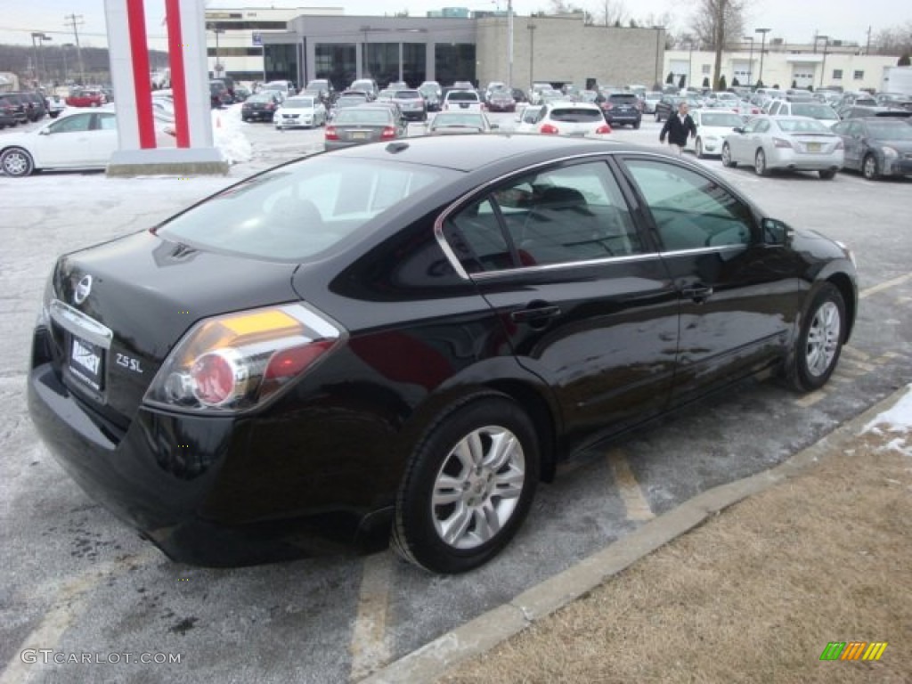 2011 Altima 2.5 SL - Super Black / Charcoal photo #5