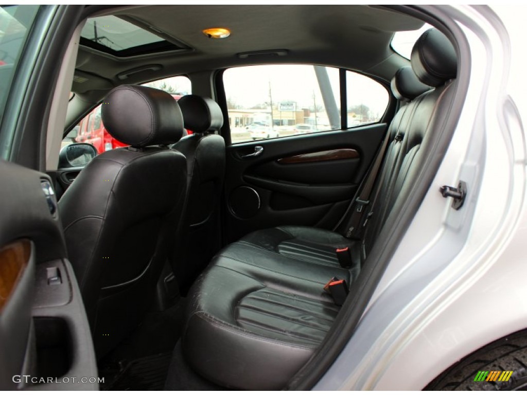 2003 Jaguar X-Type 2.5 Rear Seat Photo #90060076