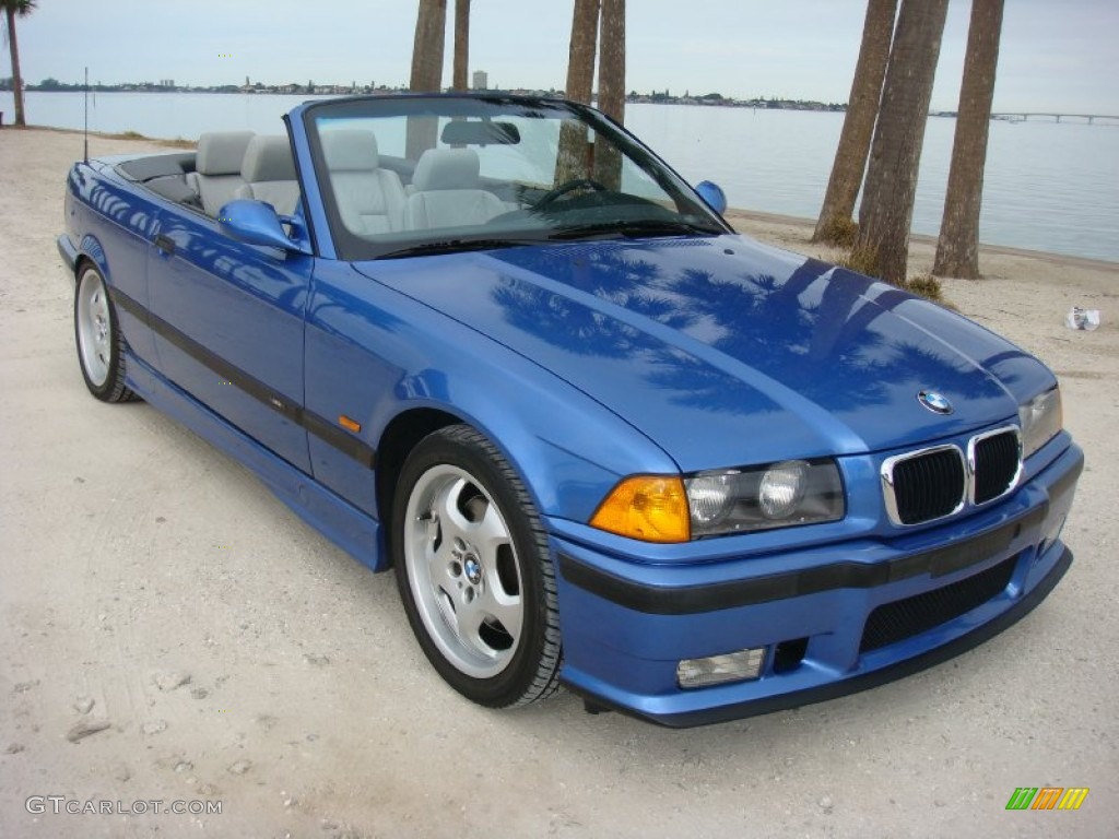 Estoril Blue Metallic BMW M3