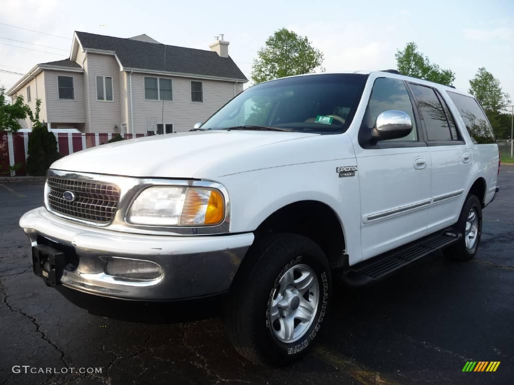 1998 Expedition XLT 4x4 - Oxford White / Medium Prairie Tan photo #1