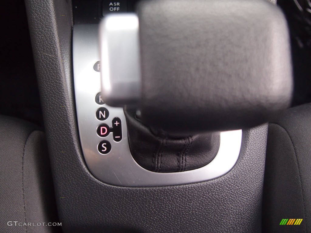 2008 Rabbit 2 Door - Black / Anthracite Black photo #24