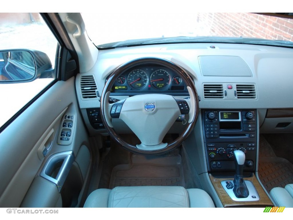2004 XC90 T6 AWD - Nautic Blue Metallic / Taupe/Light Taupe photo #95