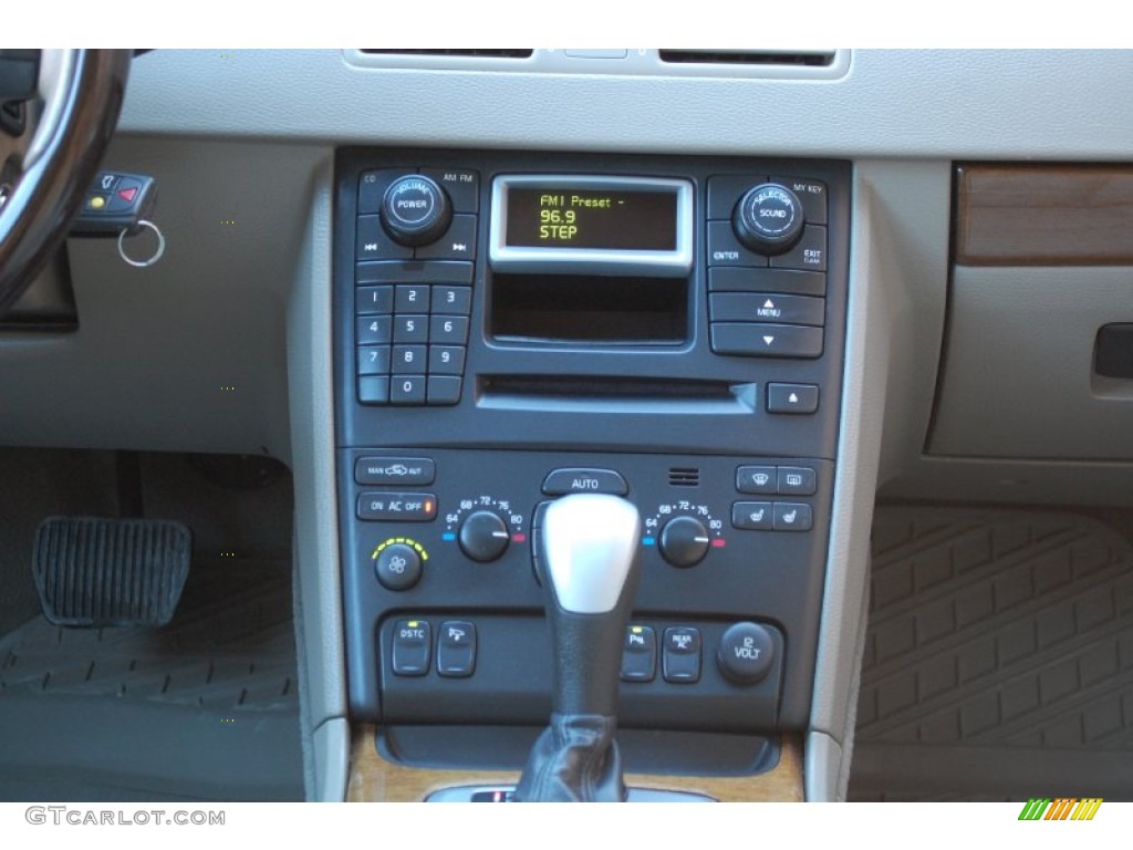 2004 XC90 T6 AWD - Nautic Blue Metallic / Taupe/Light Taupe photo #100