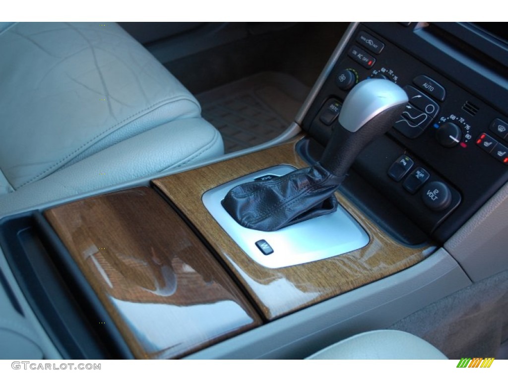 2004 XC90 T6 AWD - Nautic Blue Metallic / Taupe/Light Taupe photo #118