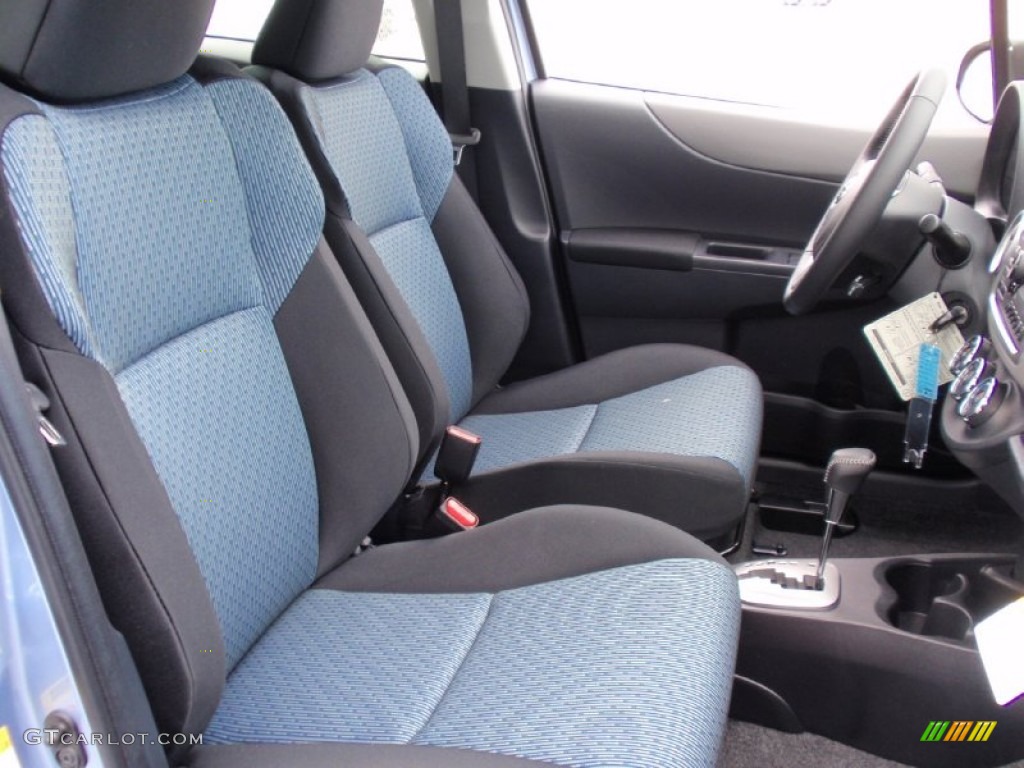 2014 Toyota Yaris SE 5 Door Front Seat Photos