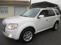 White Suede - Mariner V6 Premier 4WD Photo No. 2