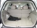 White Suede - Mariner V6 Premier 4WD Photo No. 20