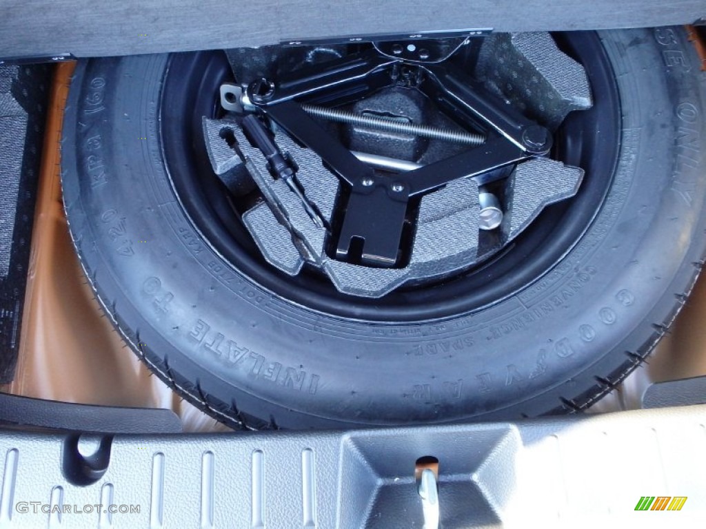 2013 XV Crosstrek 2.0 Premium - Tangerine Orange Pearl / Black photo #21