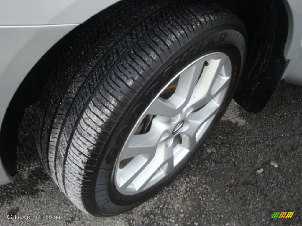 2011 Rogue S AWD - Silver Ice Metallic / Black photo #10