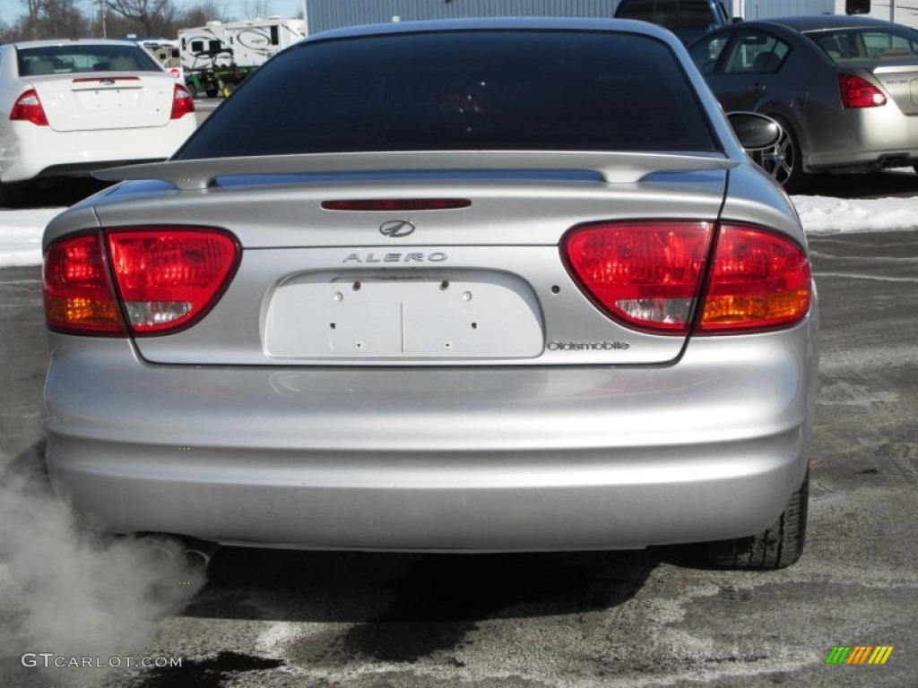 Sterling Metallic 2002 Oldsmobile Alero GL Coupe Exterior Photo #90082131