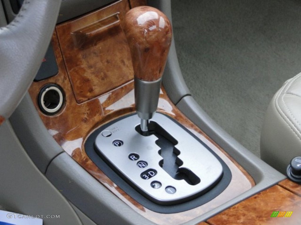 2003 Infiniti I 35 Transmission Photos