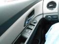 Summit White - Cruze LS Photo No. 18