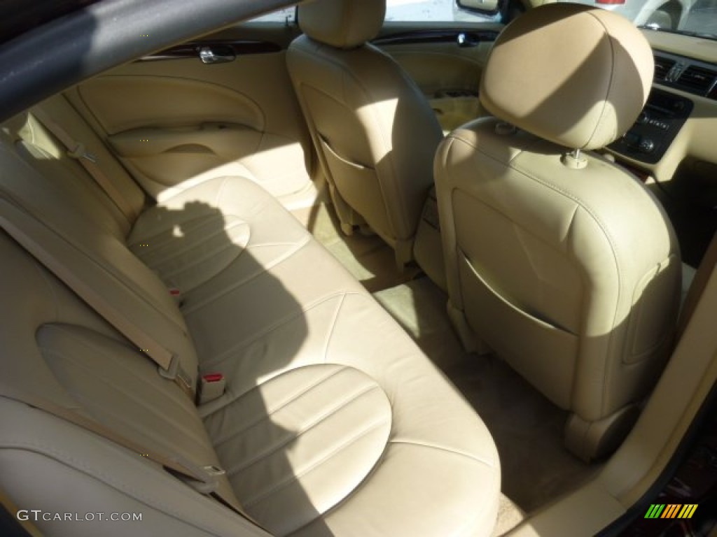 2006 Lucerne CXL - Dark Garnet Red Metallic / Cashmere photo #12